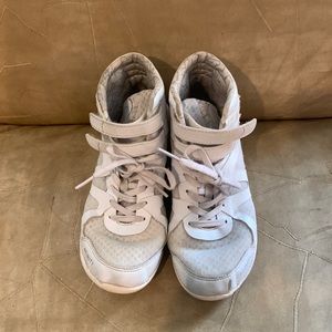 Nfinity Beast 5.5 Cheer Shoes